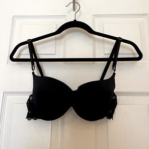 Victoria’s Secret Balconet Convertible Push Up Bra